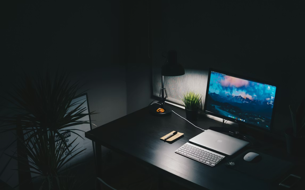 Freelance business invoice and salary calculation